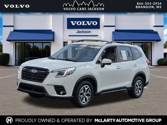 Used 2024 Subaru Forester Premium AWD/4WD image 7