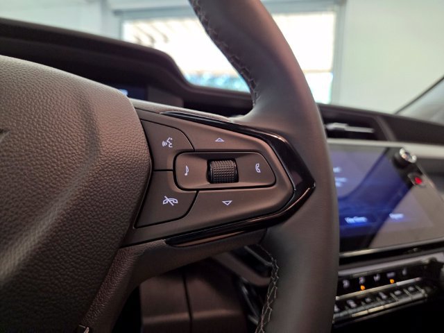 New 2027 Chevrolet Bolt LT w/ Comfort Package FWD image 24