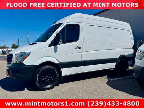Used 2017 Mercedes-Benz Sprinter 2500 image 2