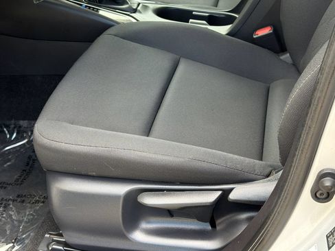 Used 2026 Toyota Corolla LE FWD image 21