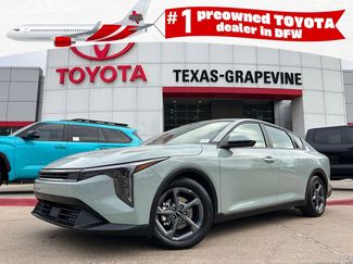 Used 2025 Kia K4 LXS video 1