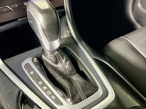 Used 2016 Ford Edge Titanium w/ Technology Package image 25