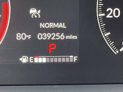 Used 2024 Honda Pilot TrailSport image 28