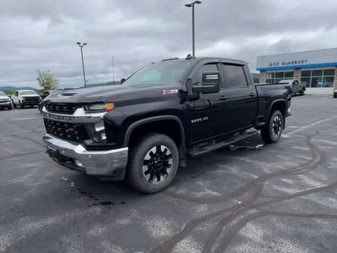 Used 2020 Chevrolet Silverado 2500 LT w/ Convenience Package AWD/4WD image 4