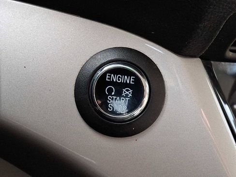 Used 2014 Ford C-MAX Energi SEL w/ Equipment Group 302A image 21