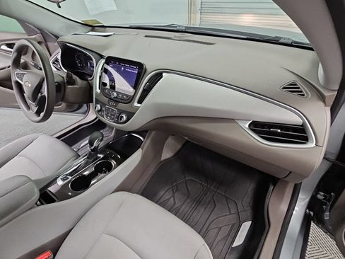 Used 2024 Chevrolet Malibu LT FWD image 36