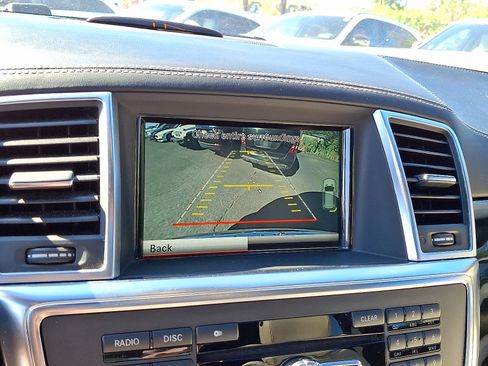 Used 2013 Mercedes-Benz ML 63 AMG 4MATIC image 18