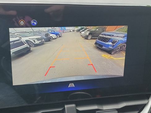 Certified 2025 Chevrolet Equinox LT FWD image 28