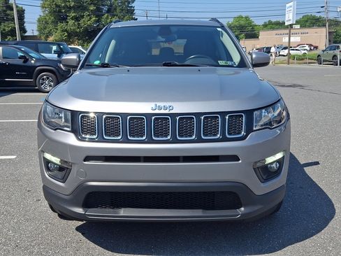 Used 2021 Jeep Compass Latitude AWD/4WD image 2