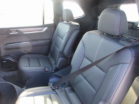 New 2026 GMC Acadia Elevation w/ Black Edition FWD image 14