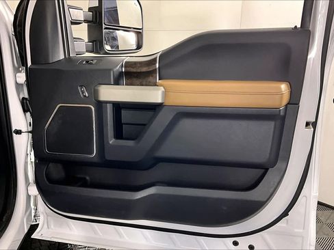 Used 2022 Ford F250 Lariat w/ Lariat Ultimate Package image 20