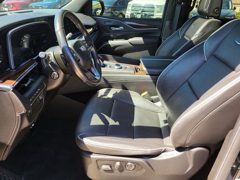 Used 2021 Cadillac Escalade ESV Premium Luxury AWD/4WD image 24