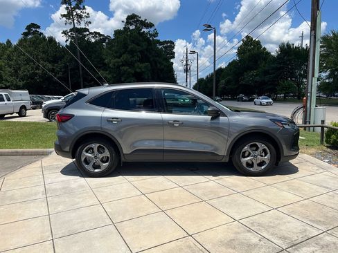 Used 2025 Ford Escape ST-Line FWD image 4