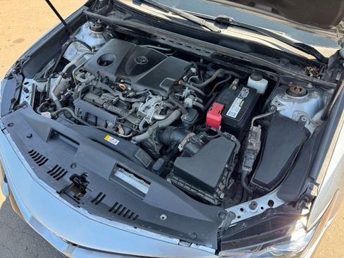 Used 2020 Toyota Camry SE FWD image 22