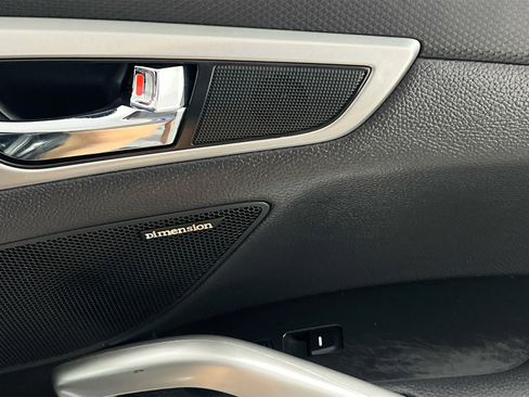 Used 2016 Hyundai Veloster w/ Option Group 03 image 32