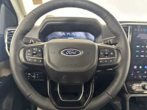 Certified 2025 Ford Ranger Lariat w/ FX4 Off-Road Package AWD/4WD image 19