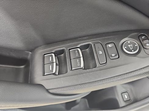 Used 2021 Honda Accord EX image 32