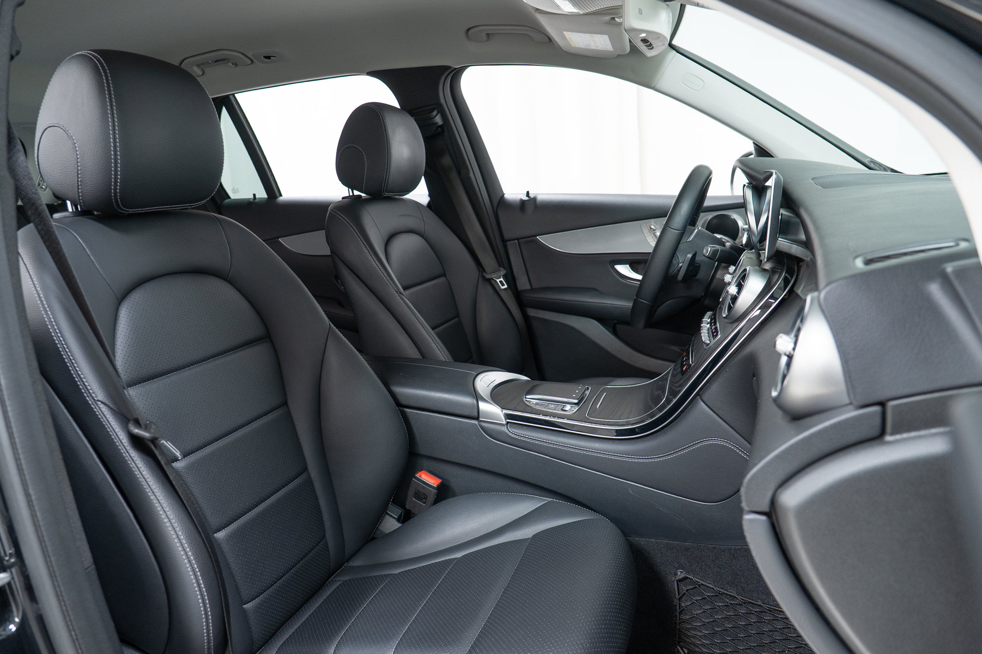 Used 2020 Mercedes-Benz GLC 300 image 22
