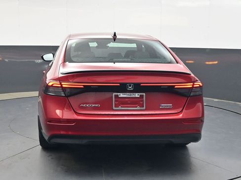 Used 2023 Honda Accord Sport image 5