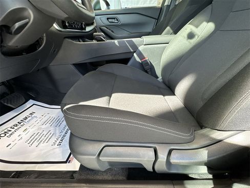 New 2026 Nissan Rogue S image 4