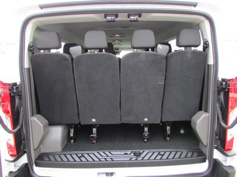 Used 2023 Ford Transit 350 XL image 32