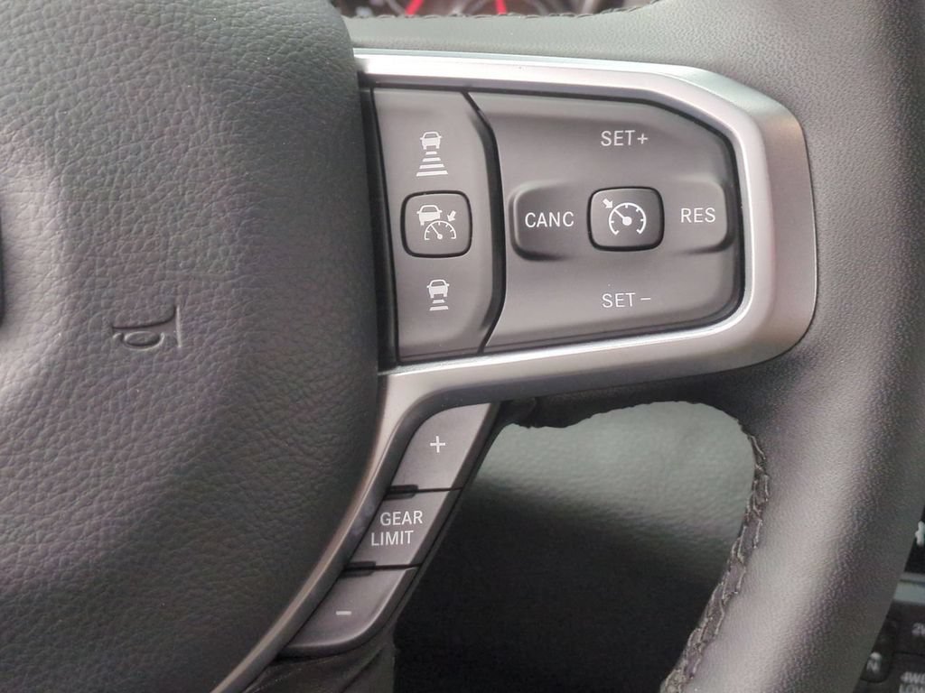 Used 2025 RAM 1500 Big Horn AWD/4WD image 16