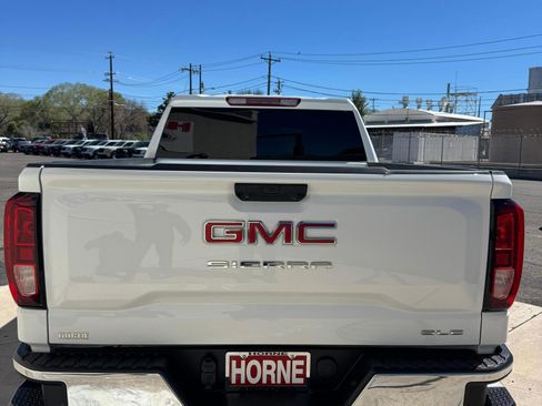 Used 2024 GMC Sierra 1500 SLE image 5