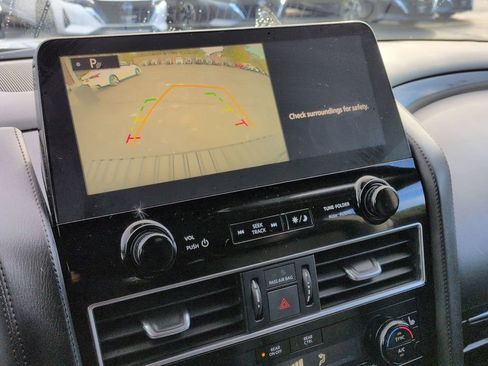 Used 2024 Nissan Armada SV image 13