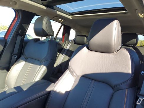 Used 2025 MAZDA CX-50 AWD 2.5 Turbo w/ Weather Package image 13