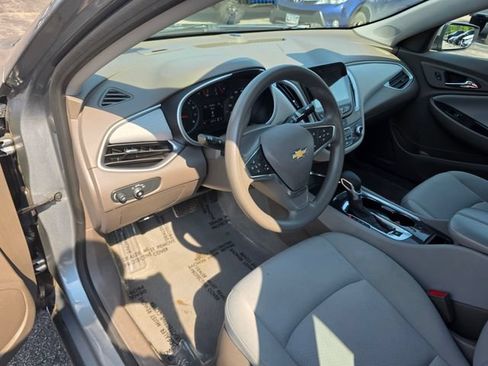 Used 2023 Chevrolet Malibu LT FWD image 21