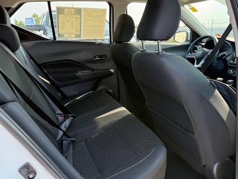 Used 2023 Nissan Kicks SV FWD image 14
