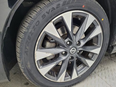 Used 2019 Nissan Sentra SR Turbo w/ Premium Package (SR Turbo) FWD image 31