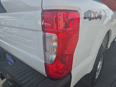 Used 2021 Ford F250 XL w/ Power Equipment Group image 32