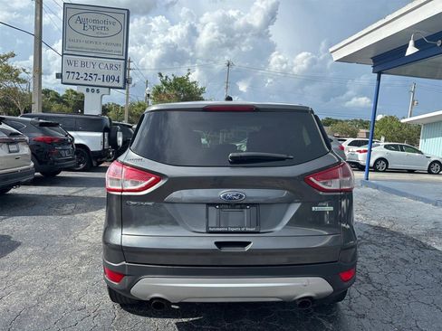 Used 2015 Ford Escape SE FWD image 4