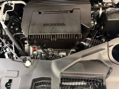 Used 2025 Honda Pilot Elite image 32