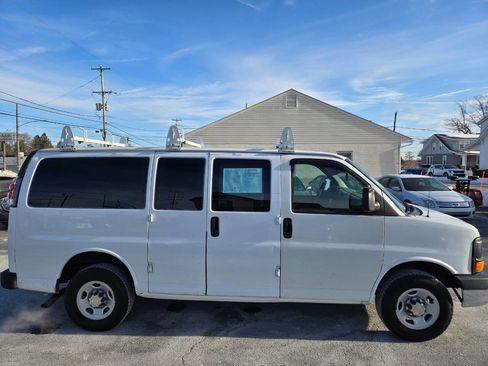 Used 2003 Chevrolet Express 2500 image 5