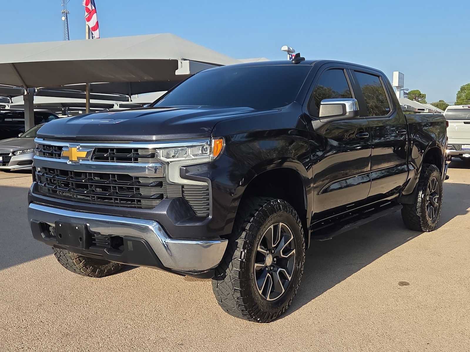 Used 2024 Chevrolet Silverado 1500 LT w/ Texas Edition Plus RWD image 4
