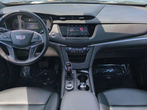 Certified 2023 Cadillac XT5 Premium Luxury FWD image 17
