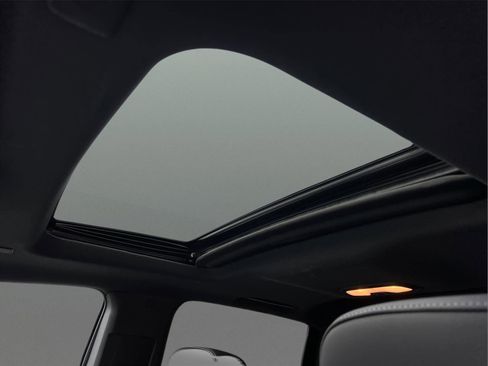 Used 2024 Chevrolet Colorado LT w/ LT Convenience Package III image 34