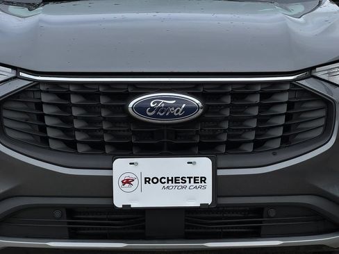 Used 2025 Ford Escape Active AWD/4WD image 42