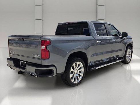 Used 2019 Chevrolet Silverado 1500 High Country w/ Technology Package AWD/4WD image 5