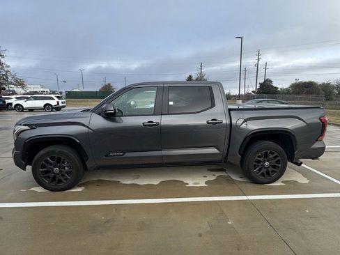 Used 2024 Toyota Tundra Platinum image 3