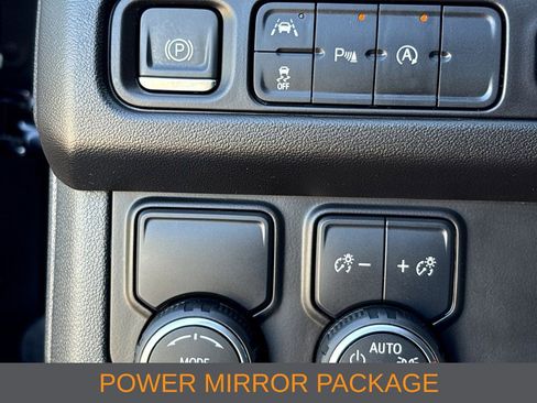 Used 2024 Chevrolet Tahoe LS RWD image 10