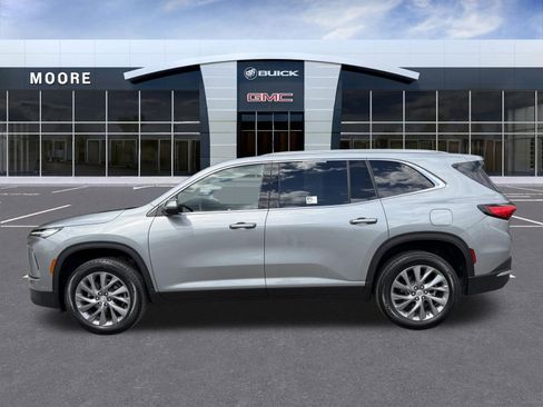 Used 2025 Buick Enclave Preferred FWD image 6