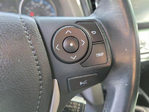 Used 2018 Toyota RAV4 XLE w/ Plus Extra Value Package FWD image 20