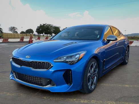 Used 2019 Kia Stinger GT RWD image 5