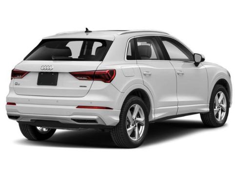 Used 2020 Audi Q3 2.0T Premium w/ Convenience Package AWD/4WD image 2