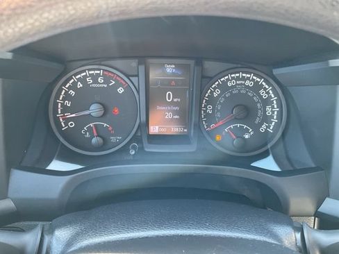 Used 2022 Toyota Tacoma SR AWD/4WD image 26