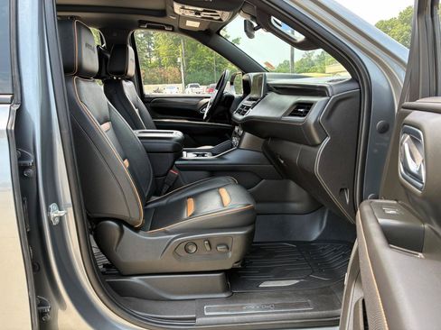 Used 2021 GMC Yukon AT4 w/ AT4 Premium Plus Package AWD/4WD image 17