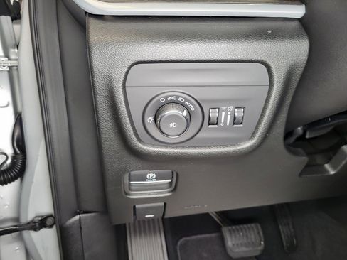 New 2025 Jeep Grand Cherokee Limited image 5